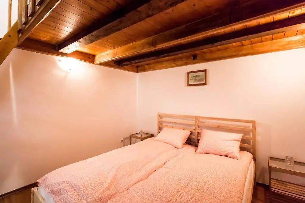 Quiet Apartment Just 10 Minutes From The Center Budapest Hungary