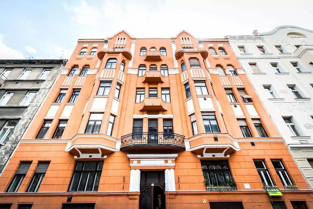 Quiet Apartment Just 10 Minutes From The Center Budapest 0*,