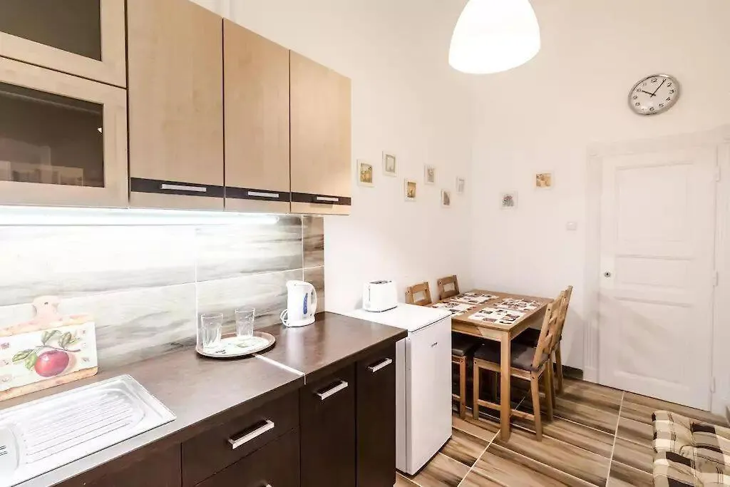 Quiet Apartment Just 10 Minutes From The Center Budapest 0*,  Hungary